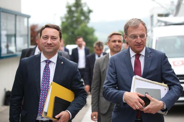 Manfred Haimbuchner (FPÖ): "Wir stehen an der Kippe"