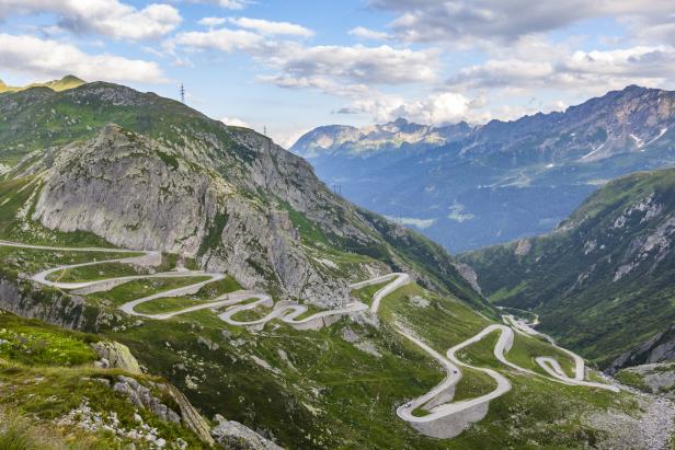 gotthard pass street