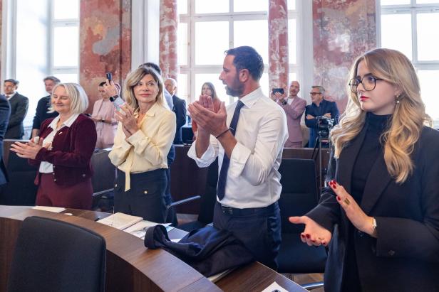 SITZUNG TIROLER LANDTAG: FRAGESTUNDE: HAGSTEINER/MEICHTRY/DORNAUER/RIEDLSPERGER