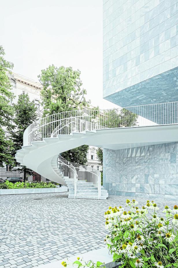 Wendeltreppe in den Garten