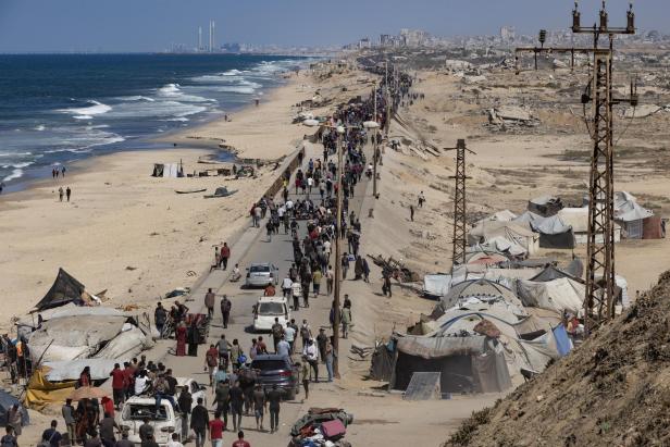 Waffenruhe in Kraft, Tausende Palästinenser kehren an Heimatorte zurück