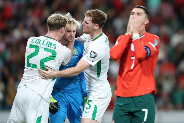 Irlands Tormann Kelleher in Freude, Cristiano Ronaldo geschockt
