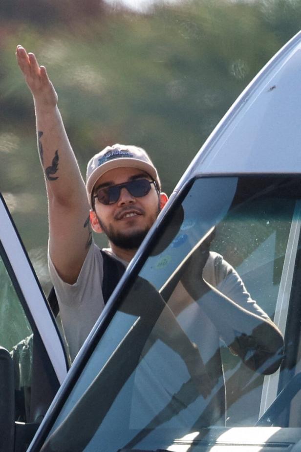 Hostages-prisoners swap deal between Hamas and Israel