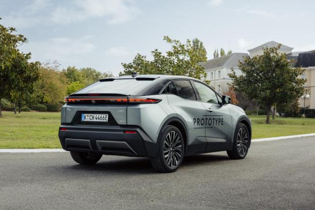 Toyota C-HR+
