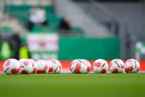 ++ THEMENBILD ++ FUSSBALL: ADMIRAL BUNDESLIGA / MEISTERGRUPPE / 1. RUNDE: SK RAPID - RED BULL SALZBURG Die Fußball-Bundesliga passt den Modus an