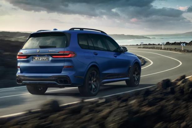 BMW X7 M60i