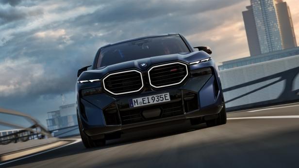 BMW XM