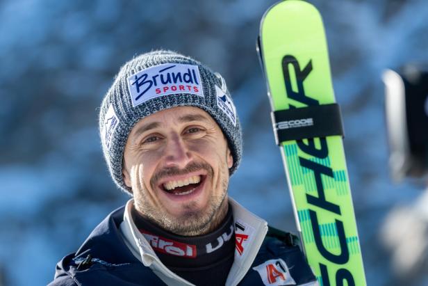 SKI ALPIN WELTCUP SAISON AUFTAKT ERSTES TRAINING SÖLDEN:: BRENNSTEINER (AUT) Stefan Brennsteiner kam in Sölden erst einmal ins Ziel