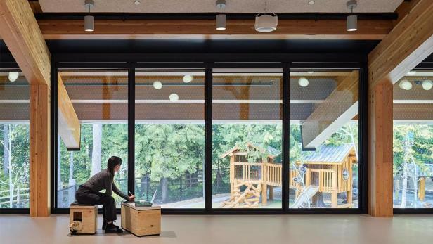 07-Fulmer_Family_Centre-Public_Architecture
