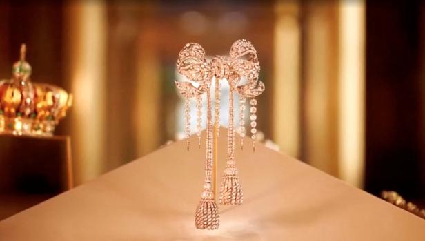 A jewel-encrusted brooch worn by French Empress Eugenie, which was among the items stolen by thieves during a heist at Paris' Louvre Museum on October 19, 2025, on display in this undated still frame from a video A jewel-encrusted brooch worn by French Empress Eugenie, which was among the items stolen by thieves during a heist at Paris' Louvre Museum on October 19, 2025, on display in this undated still frame from a video