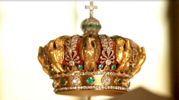 A crown worn by French Empress Eugenie, which was targeted by thieves during a heist at Paris' Louvre Museum on October 19, 2025 but was dropped during their escape, on display in this undated still frame from a video A crown worn by French Empress Eugenie, which was targeted by thieves during a heist at Paris' Louvre Museum on October 19, 2025 but was dropped during their escape, on display in this undated still frame from a video