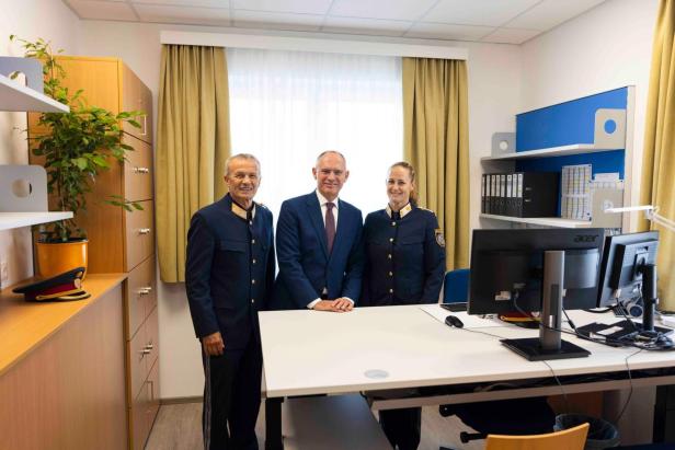 Franz Popp, Gerhard Karner und Kommandantin Karoline Schießwohl