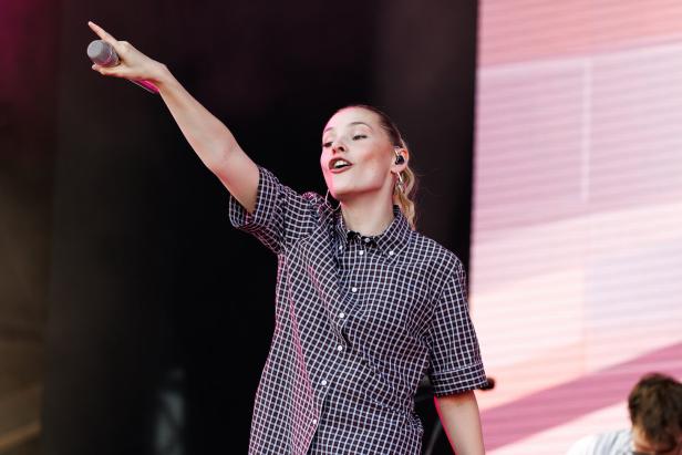 42. DONAUINSELFEST: KONZERT - ESTHER GRAF +++EDITORIAL USE ONLY - NO SALES+++