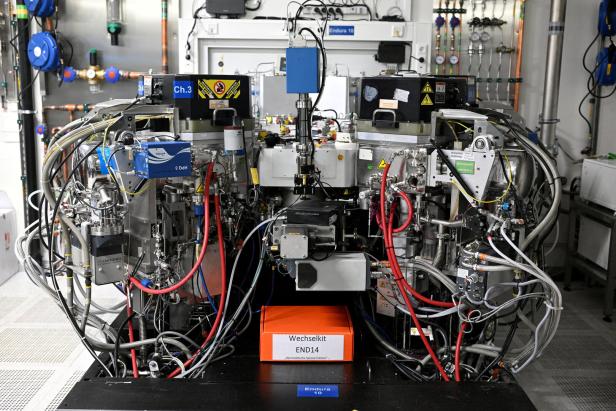 FILE PHOTO: Production line of Dutch semiconductor company Nexperia, in Hamburg FILE PHOTO: Production line of Dutch semiconductor company Nexperia, in Hamburg