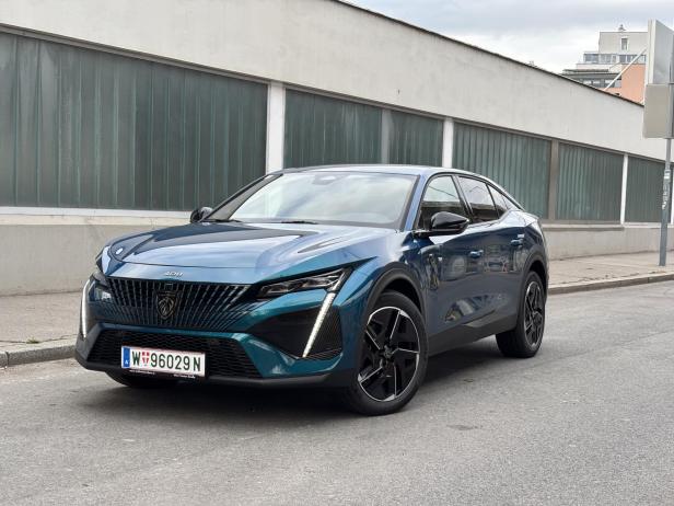 Peugeot E-408 GT