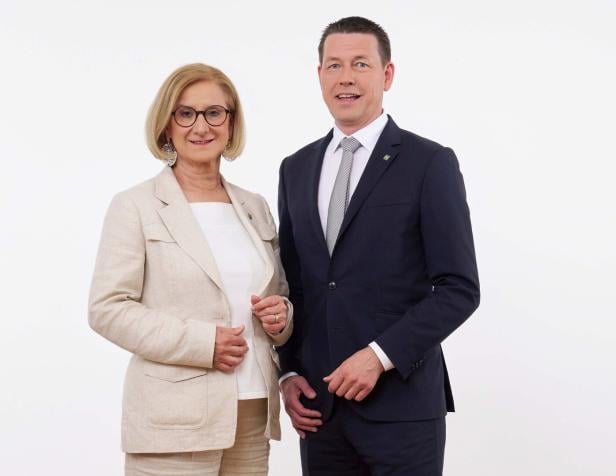 Mikl-Leitner und Kurt Hackl