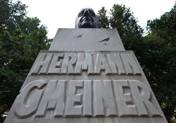 ++ THEMENBILD ++ HERMANN-GMEINER-PARK IN WIEN ++ THEMENBILD ++ HERMANN-GMEINER-PARK IN WIEN