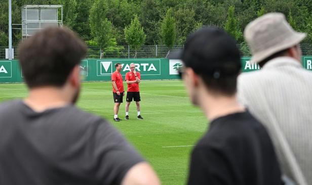 FUSSBALL: TRAININGSSTART SK RAPID: SAGEDER / STÖGER FUSSBALL: TRAININGSSTART SK RAPID: SAGEDER / STÖGER