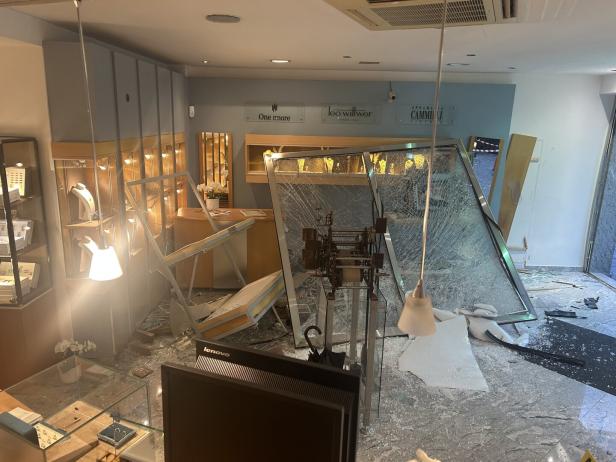 Bild der Verwüstung im Juweliergeschäft Figl im Zentrum von Tulln.