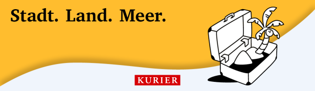 Podcast Stadt. Land. Meer vom Kurier: Comiczeichnung von Reisekoffer mit Palmeninsel auf orangefarbenem Hintergrund