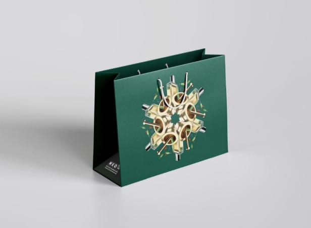 Auf dem Bild ist eine dunkelgrüne Tragetasche abgebildet.