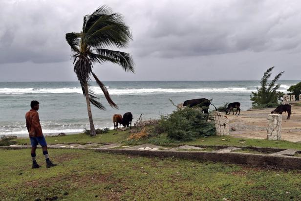 Hurricane Melissa approaches southern coast of Cuba
