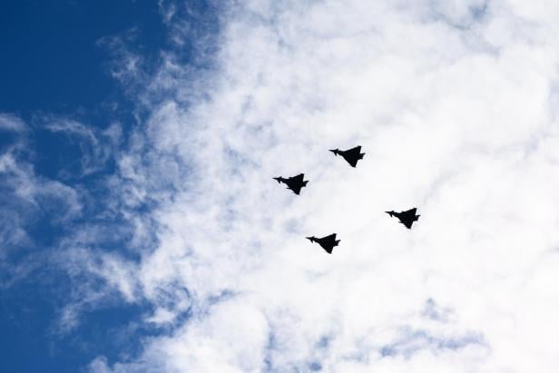 NATIONALFEIERTAG: FEIERLICHKEITEN AM HELDENPLATZ Nationalfeiertag