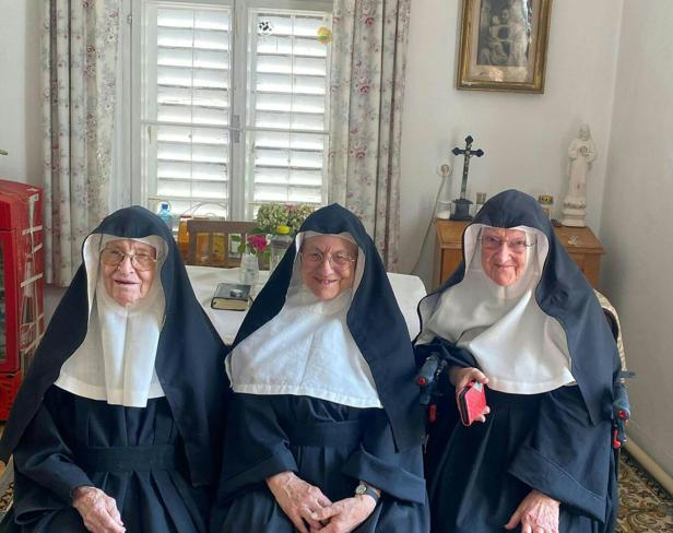 ++ HANDOUT ++ NONNEN VON GOLDENSTEIN: PRÄLAT WIRFT IHNEN BRUCH DER GELÜBDE VOR