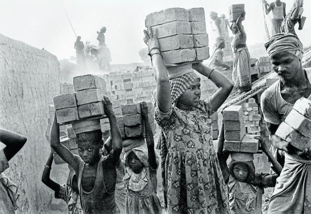 Fernando Moleres, Ziegelfabrik Indien Fernando Moleres, Ziegelfabrik Indien