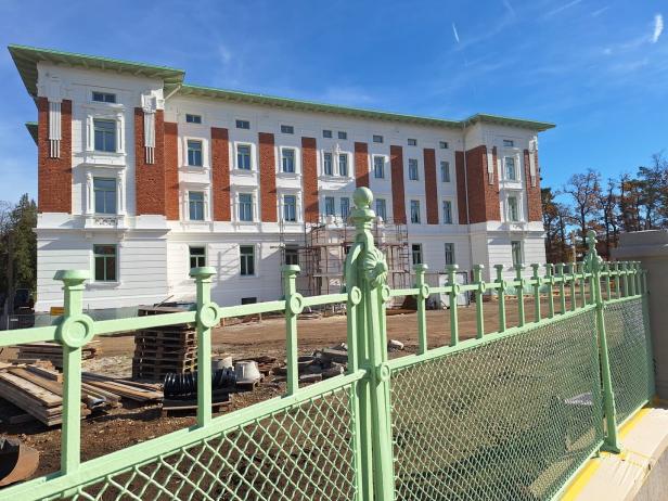 Hauptgebäude des Klinikums