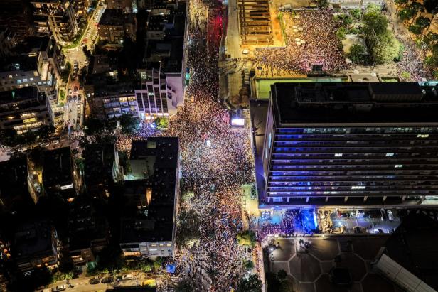 30th anniversary of assassination of Israeli PM Rabin in Rabin Square, Tel Aviv