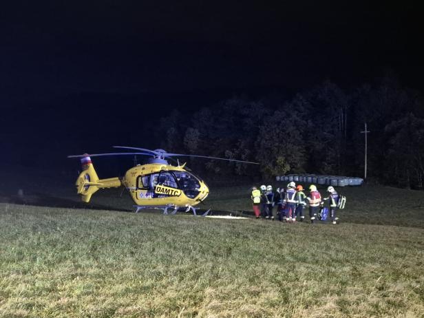 Eine 17-Jährige wurde mit dem Rettungshubschrauber in die Klinik geflogen