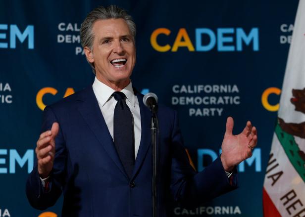 US-CALIFORNIA'S-DEMOCRATIC-PARTY-HOLDS-ELECTION-NIGHT-GATHERING