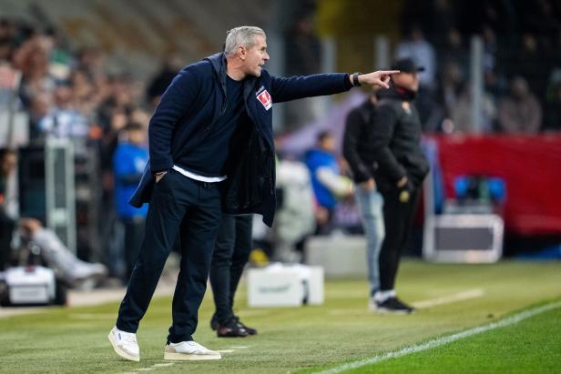 FUSSBALL: ÖFB-CUP - ACHTELFINALE: SKN ST. PÖLTEN - SK RAPID