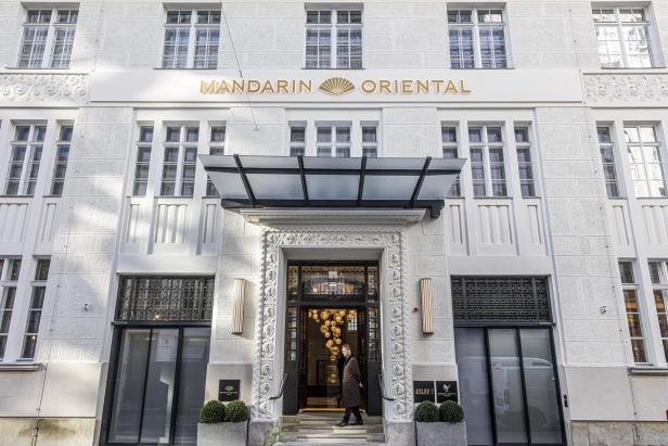Eingang zum Mandarin Oriental