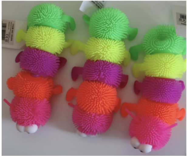 3 bunte Gummiraupen zum Spielen