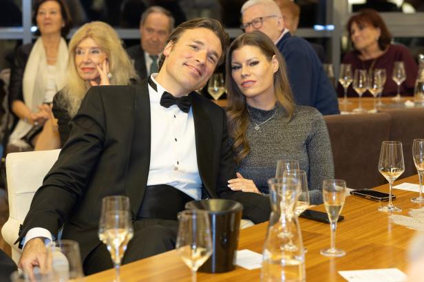 Weintaufe mit Herz: Österreichs größtes Weingut feiert für den guten Zweck