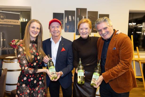 Weintaufe mit Herz: Österreichs größtes Weingut feiert für den guten Zweck