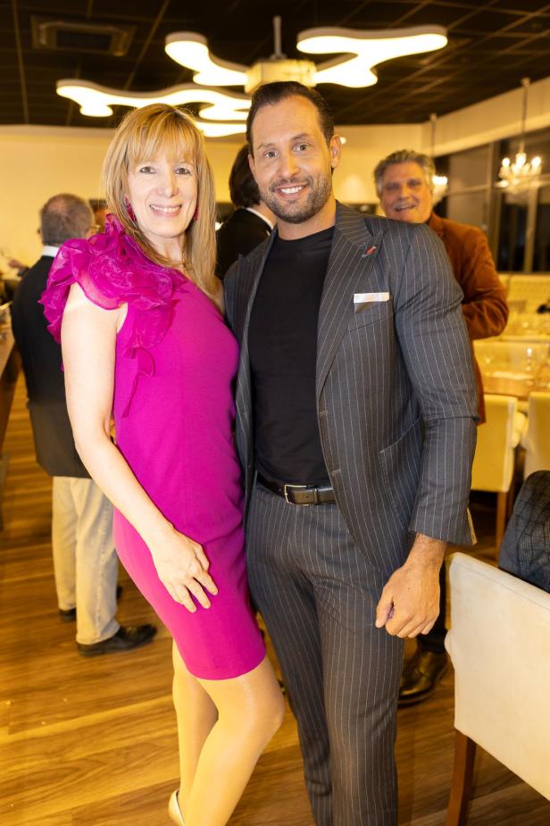 Weintaufe mit Herz: Österreichs größtes Weingut feiert für den guten Zweck