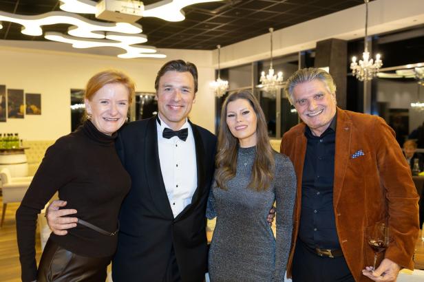 Weintaufe mit Herz: Österreichs größtes Weingut feiert für den guten Zweck