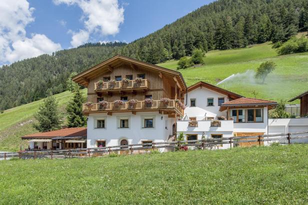 Außenansicht Berghof Pfunds