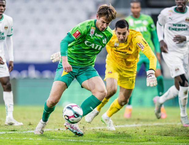 Rapid-Goalie Paul Gartler sah beim Gegentreffer nicht gut aus