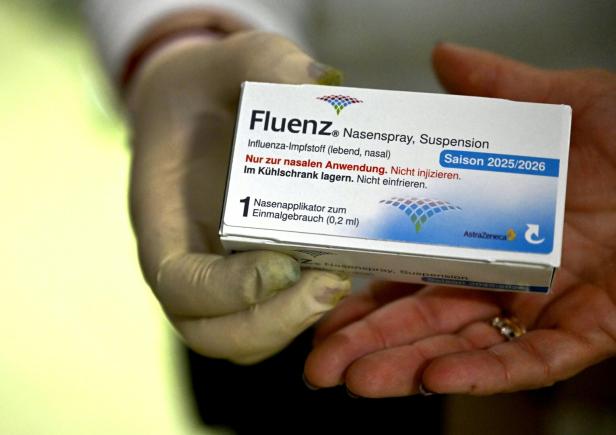 ++ THEMENBILD ++ HERBA CHEMOSAN APOTHEKER-AG: MEDIKAMENT ZUR GRIPPEIMPFUNG (INFLUENZA), FLUENZ