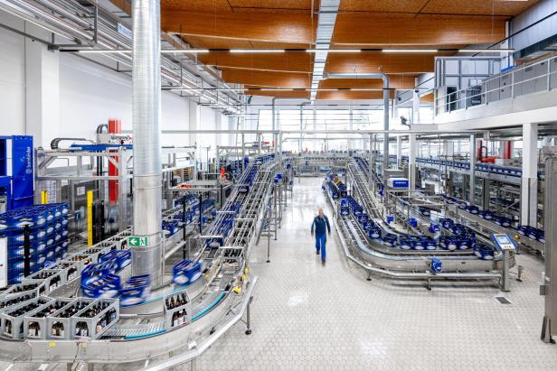 300.000 Flaschen pro Tag können in der neuen Anlage in Zwettl abgefüllt werden.