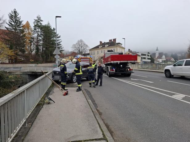 feuerwehr auf der Erlaufbrücke
