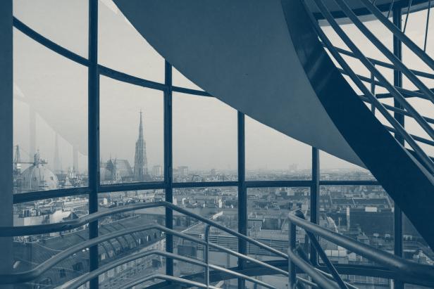 Blick über die Stadt vom Hochhaus Herrengasse