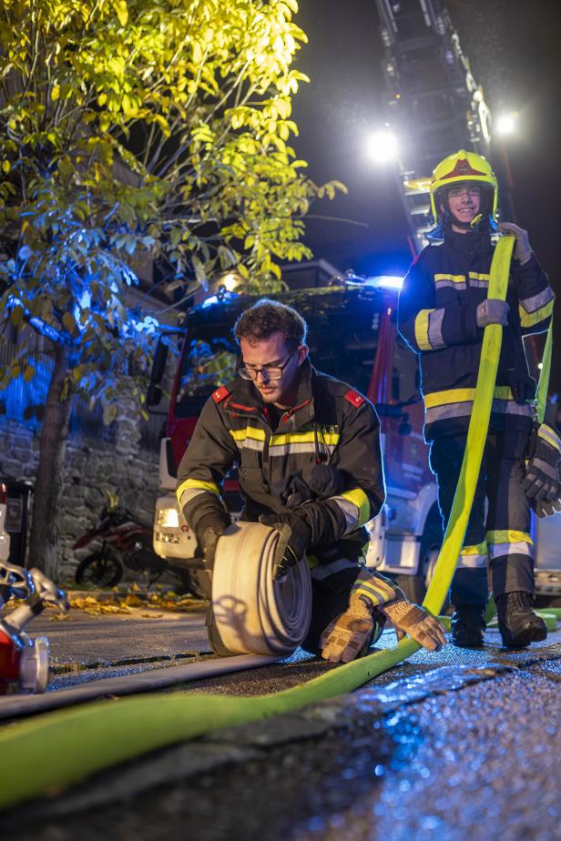 FF-Einsatz nach Brand in Mehrparteienhaus in Krems.