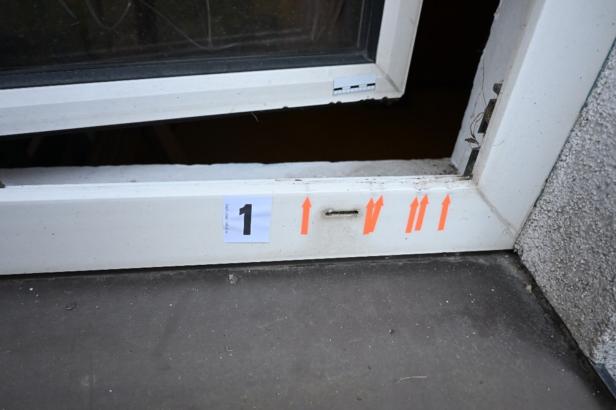 Der Einbrecher stieg meistens durch Fenster ein