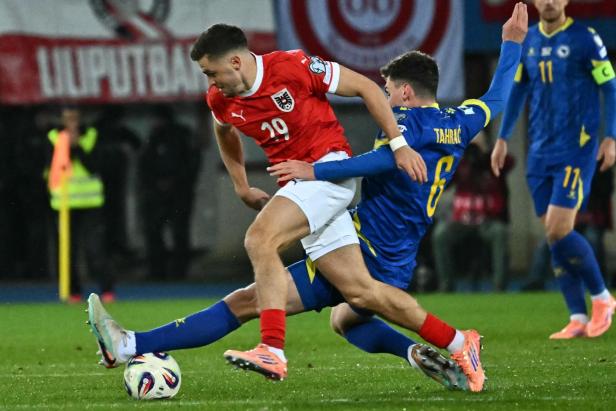 WM-Party geht im Bus weiter: Jubelnder Alaba übernimmt das Steuer