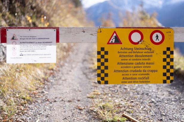 Rockfall in Swiss village Brienz-Brinzauls